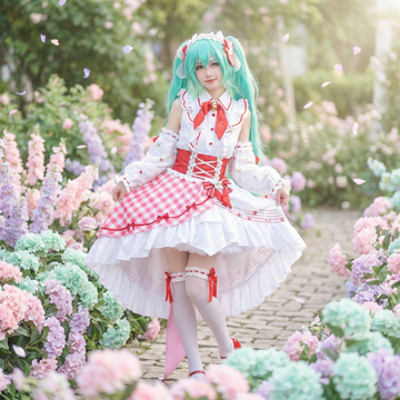 Strawberry Miku Cosplay Outfit - Full Anime Costume Ready for Conventions